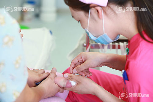 Эрүүл мэндийн салбарын хүний нөөцийн бодлогын талаар мэдээлэл сонсоно